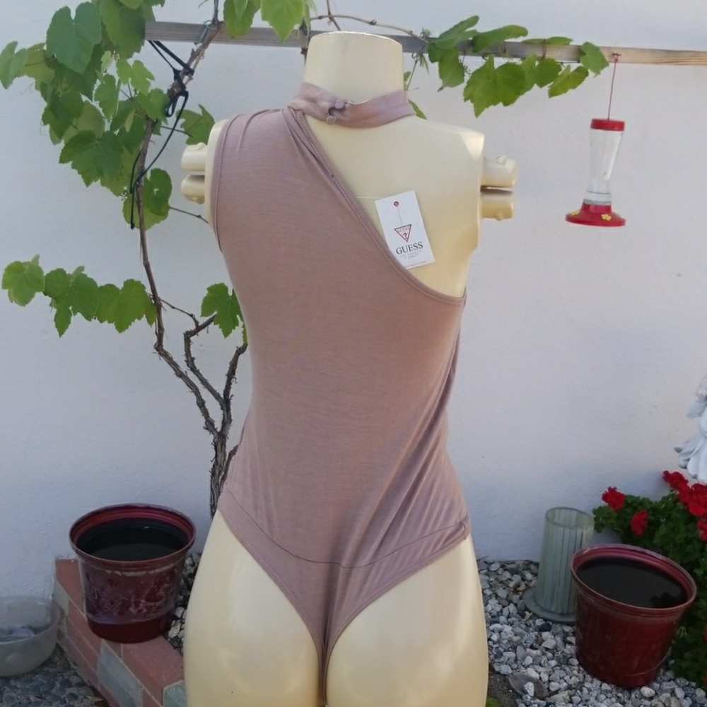 Final Price 👍Guess bodysuit - Picture 3 of 4